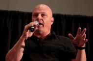 Michael Chiklis